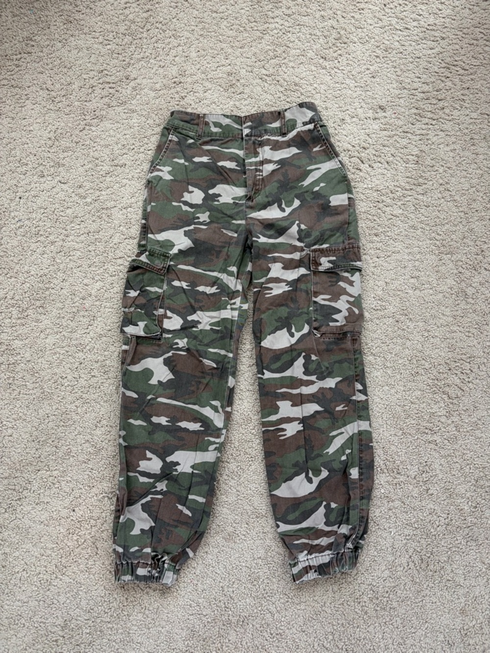 Forever 21 Green Camo Cargo Pants